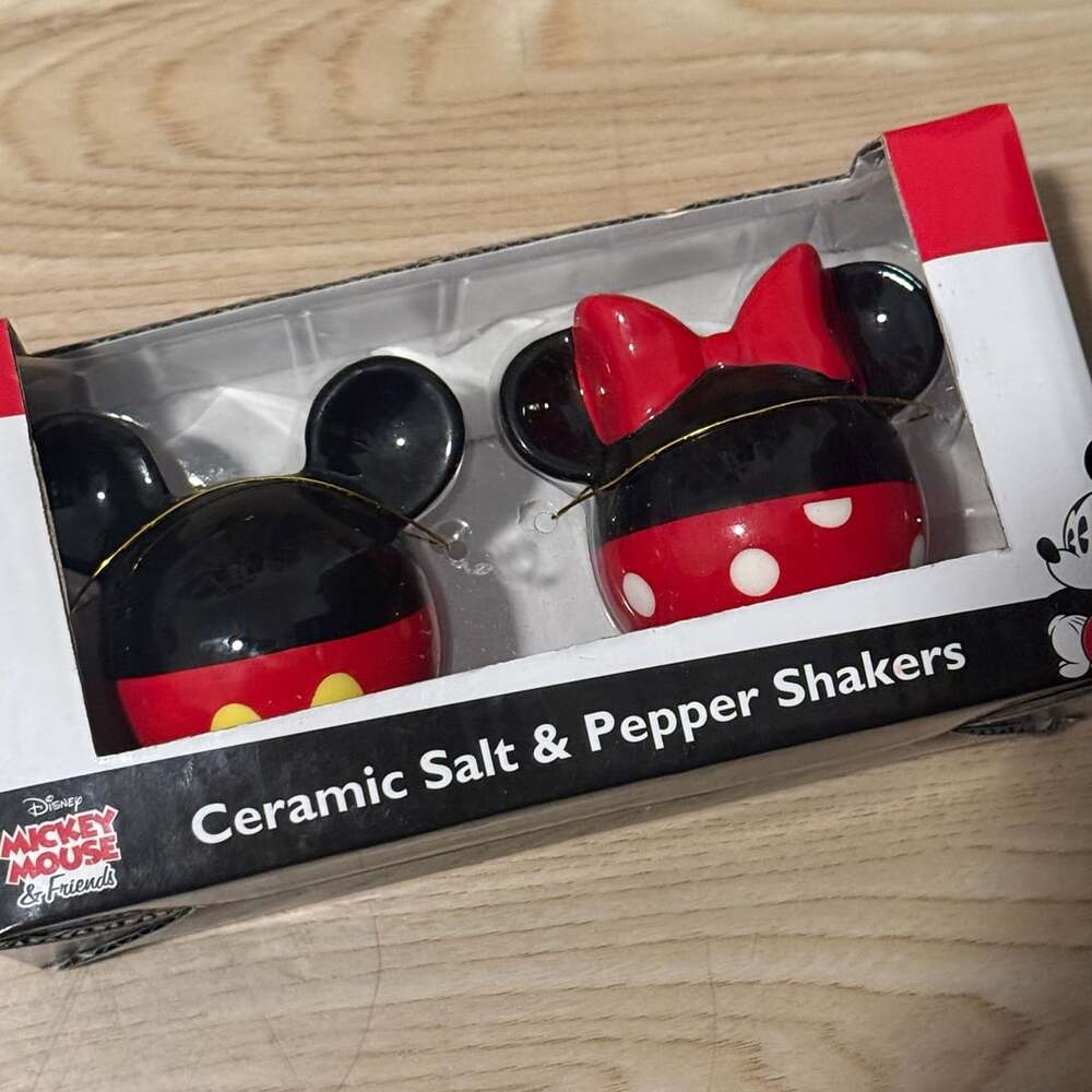 Disney Mickey Mouse Minnie Ceramic Salt & Pepper Set
